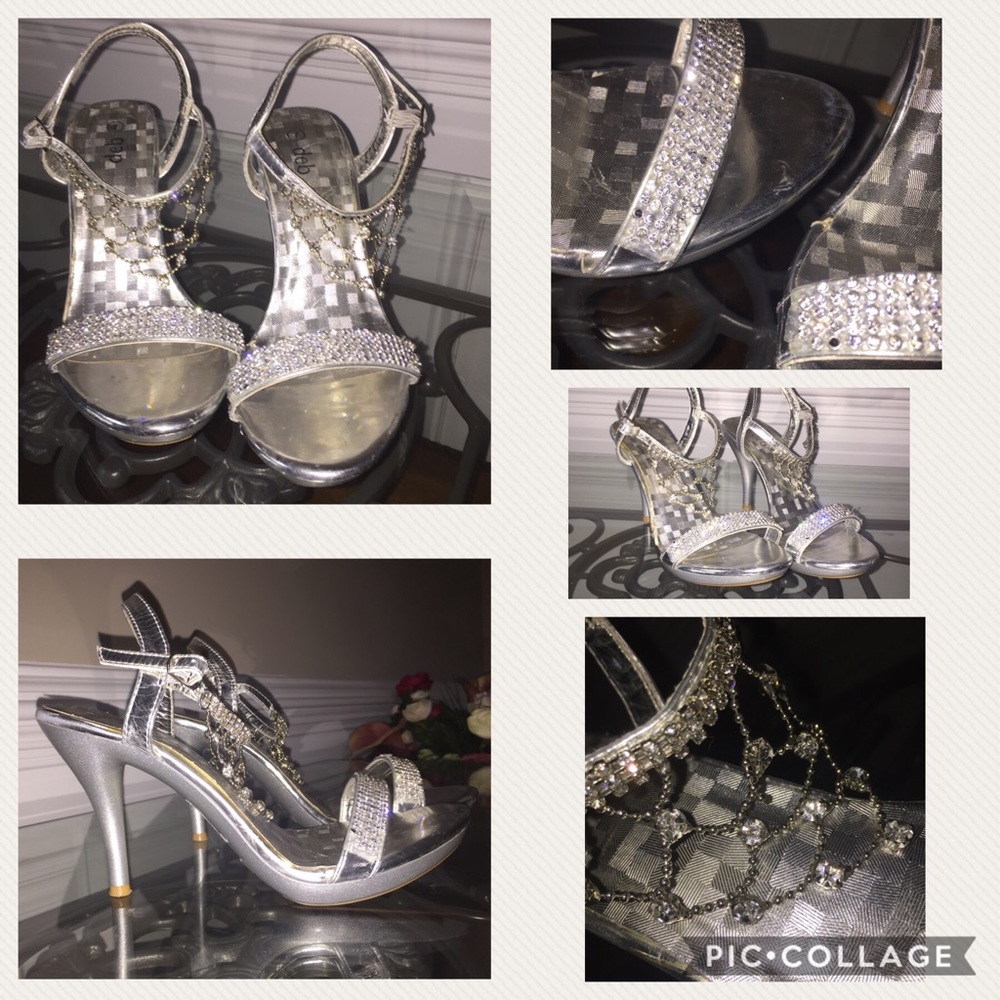 Beautiful silver heels 🖤